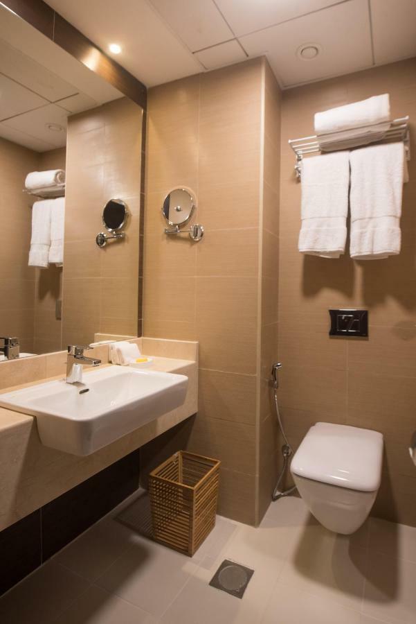 Fantastay - Luxury Studio Sparkle Tower Dubai Marina Exteriör bild