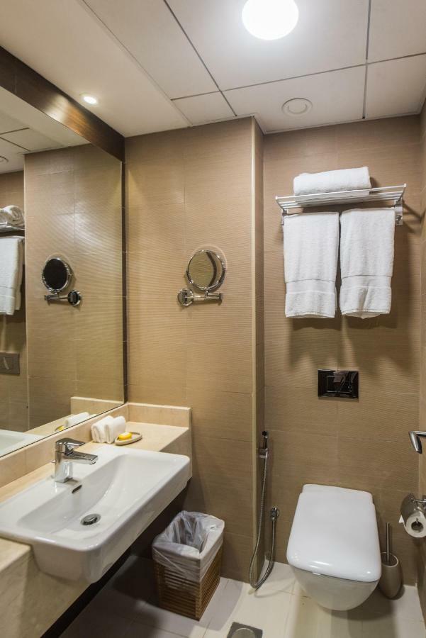 Fantastay - Luxury Studio Sparkle Tower Dubai Marina Exteriör bild